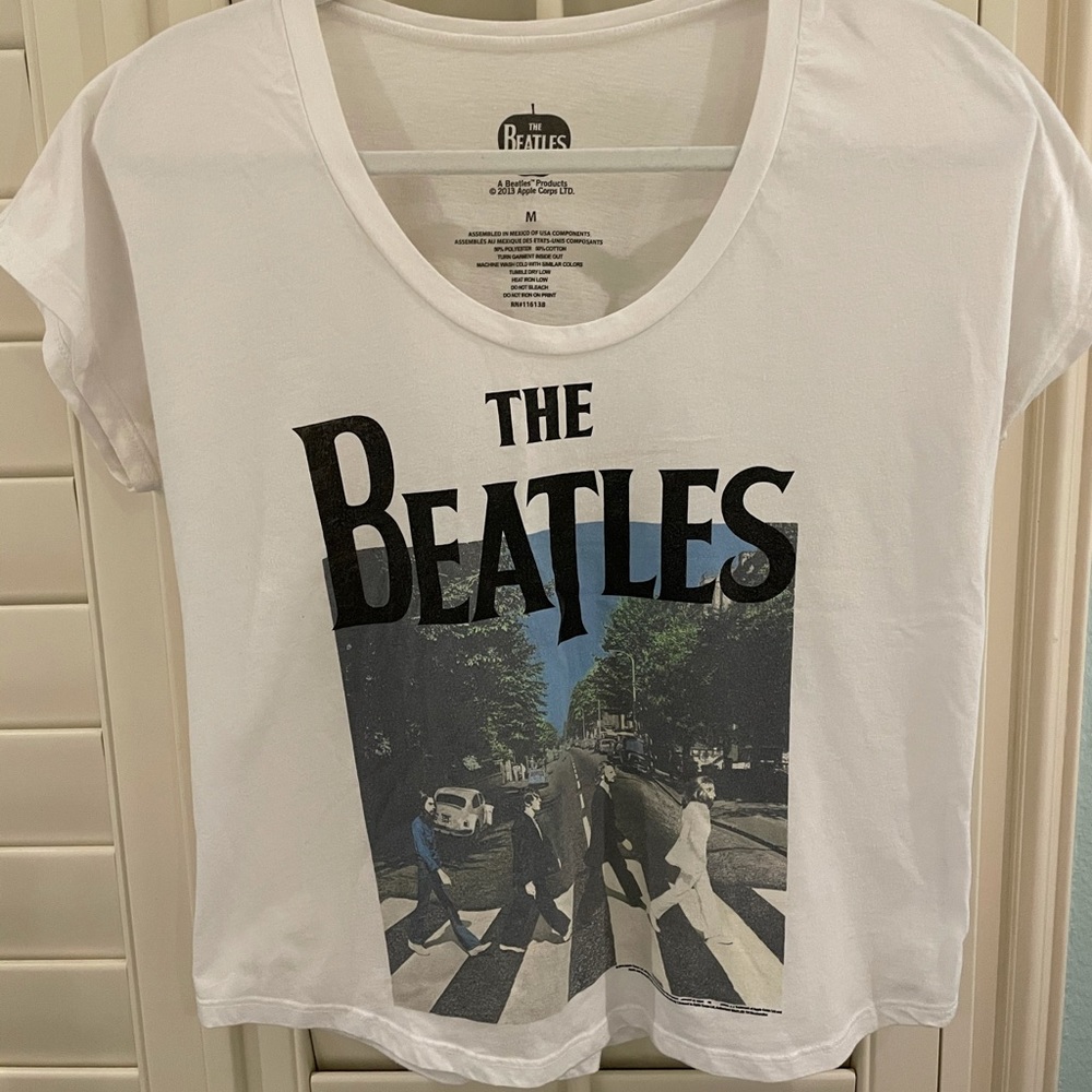 White cropped Beatles Abby road tee